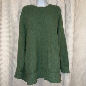 Aerie Oversized Knit Sweater in Sage Green – Size L